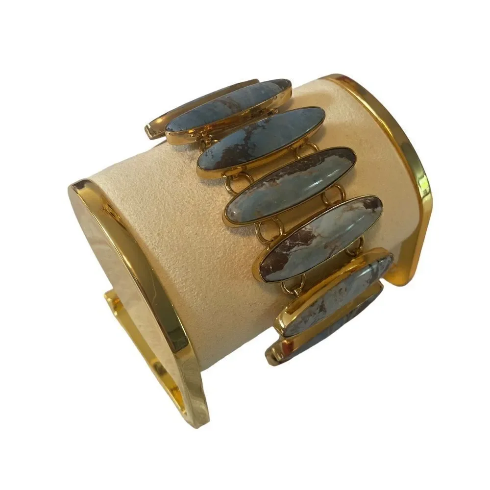 Charles Albert Handcrafted Rare Semi-Precious Agate Bracelet.
